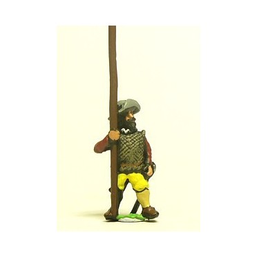 Spanish & English 1559-1605AD: Medium Pikemen in Hat with Pike upright