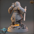 Daybreak Miniatures - The Wintershadows of Frostfang Hold : Vidarr Frostwind [32mm] 2