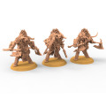 Beastmen - x3 Minotaurs Berserker - Raven Twin Miniatures 0