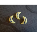 Set of 3 Moon Shaped D4 3