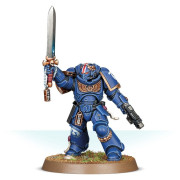 W40K : Space Marines - Lieutenant avec épée énergétique