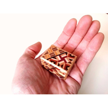 Japanese Secret Box 1.5 suns 14 movements